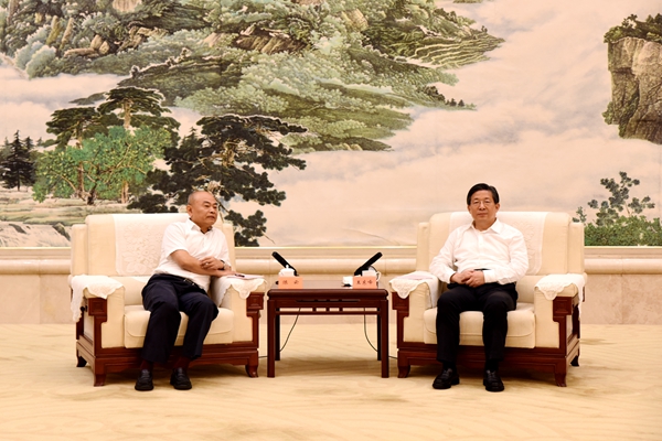 中国中铁总裁陈云与河北省委书记王东峰、省长许勤举行会谈