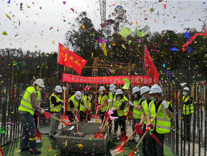 建筑公司承建翠苑家园裙楼结构顺利封顶