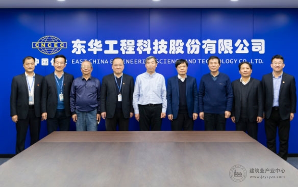 AF42E14E-9A4D-4e7c-9FD5-82C.jpg