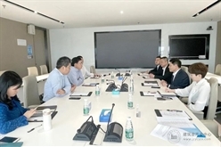 山河集团董事长程理财一行到美的置业集团拜访交流