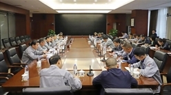 公司召开境外疫情防控工作部署会议