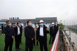全国人大常委会副委员长王东明一行到中交二航局杭州八堡船闸项目调研