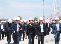 中国铁路上海局集团总经理应慧刚到上海机场联络线项目检查指导