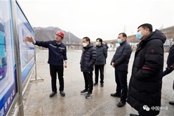 陈超英到中国中铁承建冬奥会场馆项目及配套工程调研