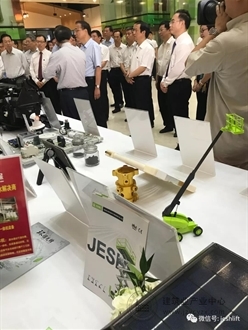杰希重工有幸获总理接见