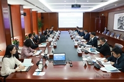 宋海良与中国诚通党委书记、董事长朱碧新会谈