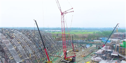 118米！SCC3200A-1吊装全世界跨度最大的木结构建筑之一