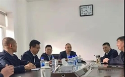 王珂平与京沈客专辽宁公司党委书记、总经理韩守昌举行会谈