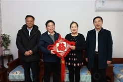 孙洪水一行到北京电建走访慰问