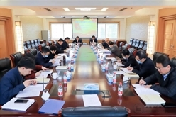 集团公司党委理论学习中心组开展党史学习教育第一次专题学习研讨