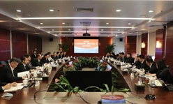 中交集团主要领导会见中国诚通董事长朱碧新