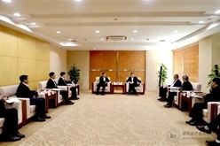 中建八局党委书记、董事长李永明拜会中国铁路上海局党委书记、董事长侯文玉
