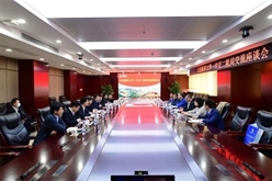 大连海事大学副校长赵宝刚一行到中交二航局考察交流