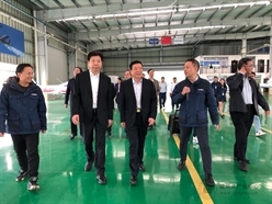 陈飞副省长调研山河科技