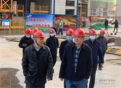 股份公司工程管理部长范毓庆一行赴安建总承包滁州营房新苑项目调研