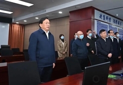 湖北省委常委、武汉市委书记王忠林一行到中交二航局调研检查