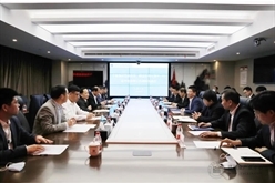 中建集团党组成员、副总经理马泽平赴中建装饰调研指导