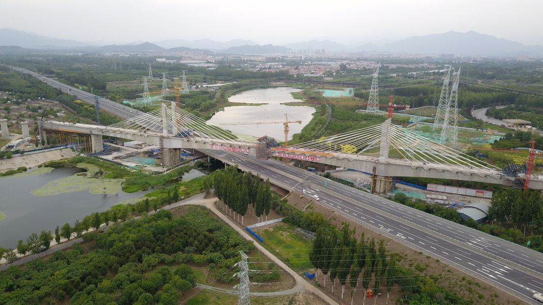 103.jpg