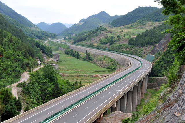 1-1F4121024255R.jpg